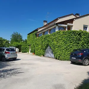 Gîte Mercues Hébergement de vacances Mercuès