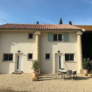 Séjour à la campagne De La Petite Cabane, Salon-de-Provence